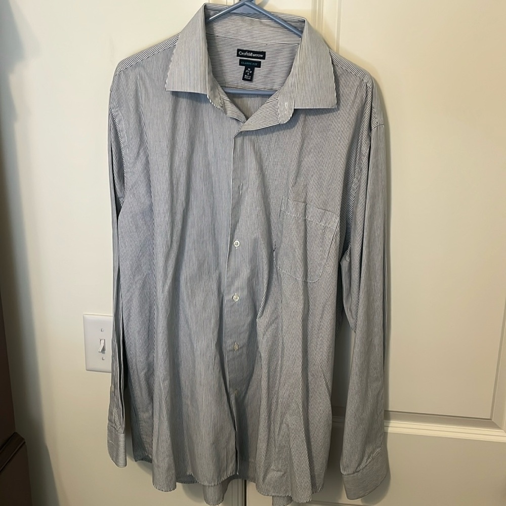 Men’s Striped Button Down
